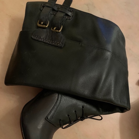 Black leather boots - Picture 4 of 4